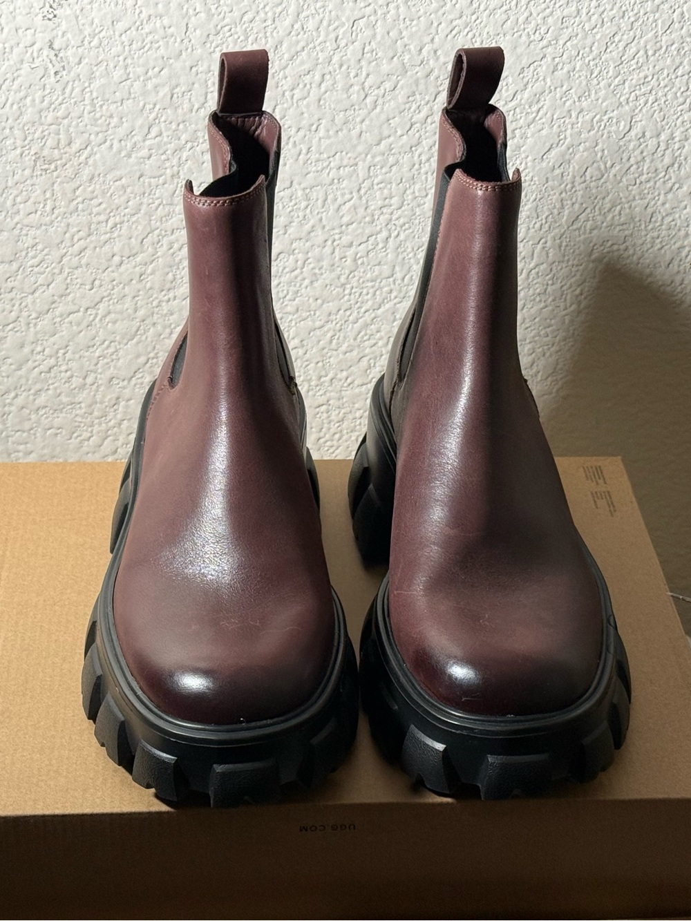 Gianni Bini Women's Chunky Chelsea Ankle Boots